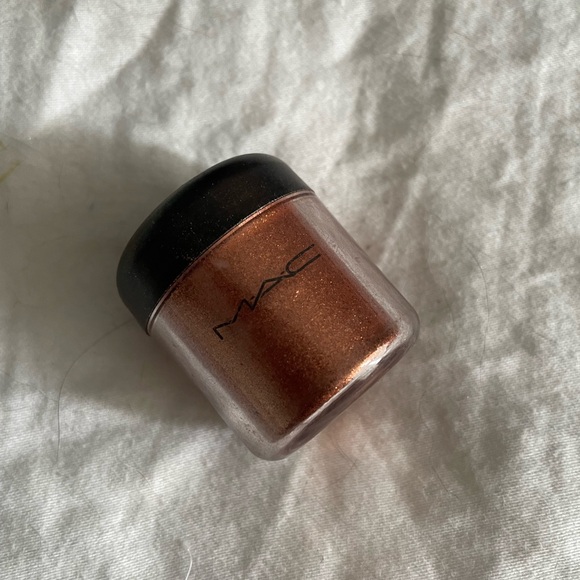 MAC Pigment in Copper Sparkle - Picture 1 of 3